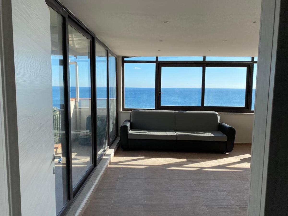 Nick & Santo'S Holiday Homes B&B Giardini Naxos Exterior photo