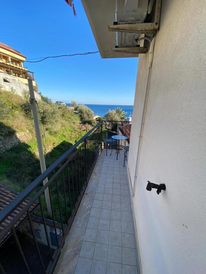 Nick & Santo'S Holiday Homes B&B Giardini Naxos Exterior photo