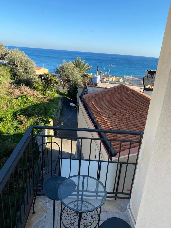 Nick & Santo'S Holiday Homes B&B Giardini Naxos Exterior photo